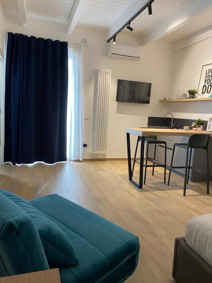 Run House 07 Rooms & Apartments Кассано-делле-Мурдже Экстерьер фото