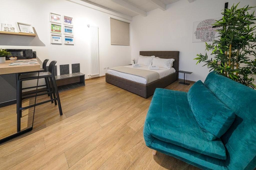 Run House 07 Rooms & Apartments Кассано-делле-Мурдже Экстерьер фото