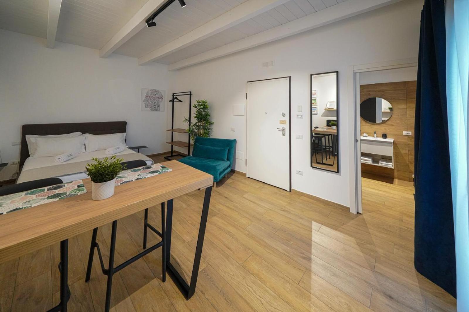 Run House 07 Rooms & Apartments Кассано-делле-Мурдже Экстерьер фото